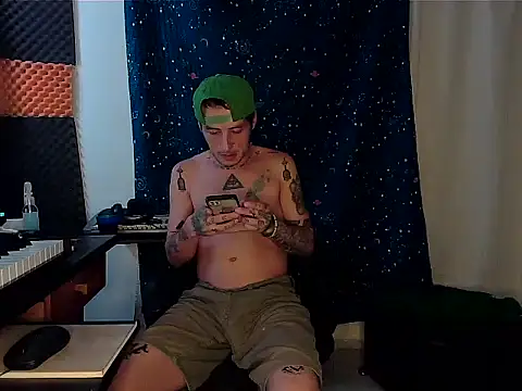 patrik tattoo  online show from 02/07/25, 03:23