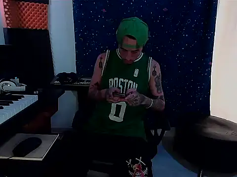 patrik tattoo  online show from 02/11/25, 10:07