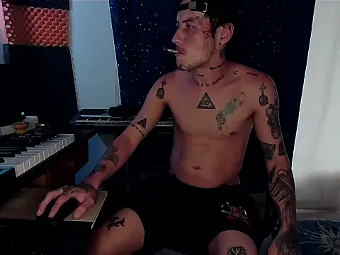 patrik tattoo  online show from 03/04/25, 10:27