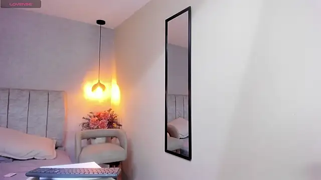 tutu milf online show from 11/09/25, 12:14