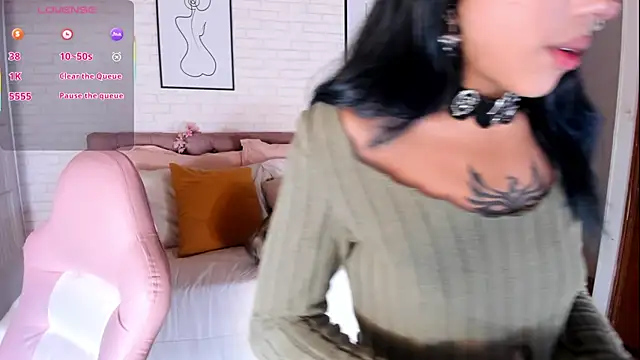 Snapshot of Kitty_Pam chatting on 11/06/25, 07:48 Kitty Pam online show from 11/06/25, 07:48