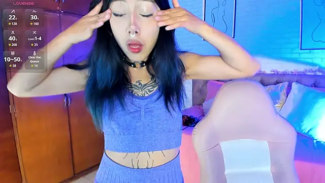 Snapshot of Kitty_Pam chatting on 11/17/25, 08:47 Kitty Pam online show from 11/17/25, 08:47