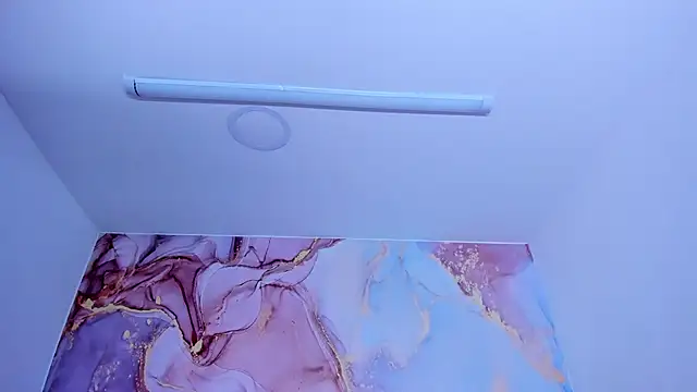 Snapshot of LizzMartin chatting on 01/21/25, 10:30 LizzMartin online show from 01/21/25, 10:30