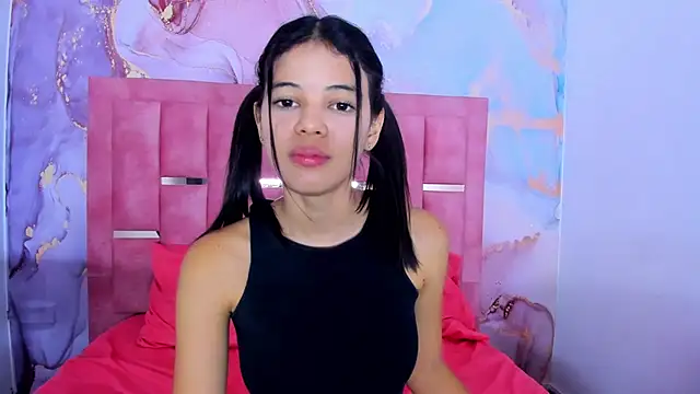 Snapshot of LizzMartin chatting on 01/27/25, 10:16 LizzMartin online show from 01/27/25, 10:16