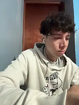 Omaaaaaaa00001 online show from 11/28/25, 05:04