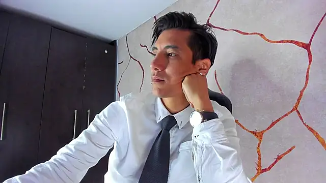 Snapshot of EdwardVlad chatting on 12/11/24, 10:16 EdwardVlad online show from 12/11/24, 10:16