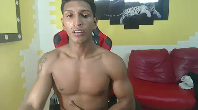 mau elixxx online show from 12/23/24, 08:11