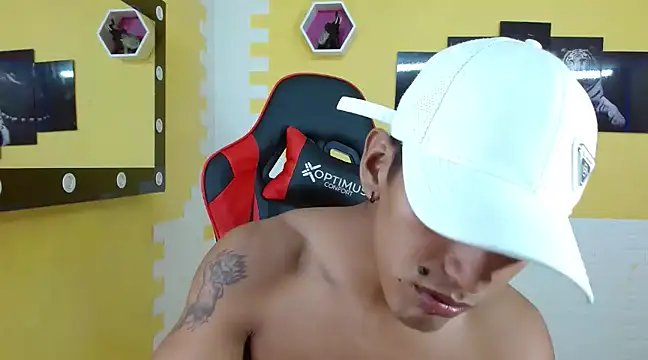 mau elixxx online show from 01/18/25, 03:09