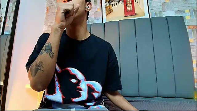 Snapshot of hares_mds chatting on 03/08/26, 02:21 hares mds online show from 03/08/26, 02:21