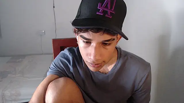 Snapshot of hares_mds chatting on 04/14/26, 02:23 hares mds online show from 04/14/26, 02:23