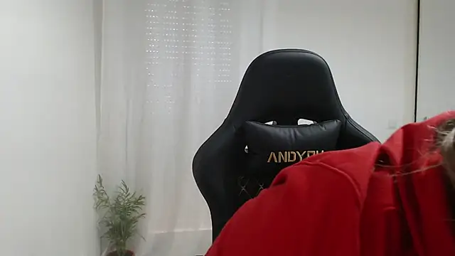 Snapshot of Genesisgems11_ chatting on 02/24/25, 08:17 Genesisgems11 online show from 02/24/25, 08:17