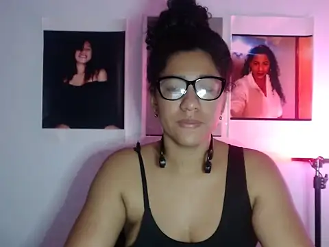 bellacrespalatina online show from 10/10/25, 09:03