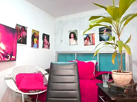 Snapshot of bellacrespalatina chatting on 03/27/26, 02:17 bellacrespalatina online show from 03/27/26, 02:17