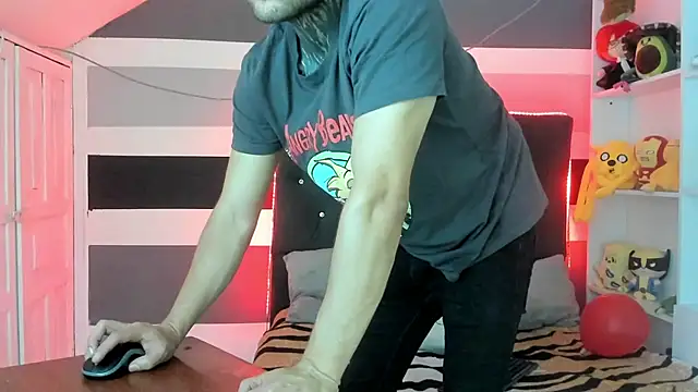 Snapshot of _tatho_perovich_ chatting on 12/10/24, 03:52 tatho perovich online show from 12/10/24, 03:52