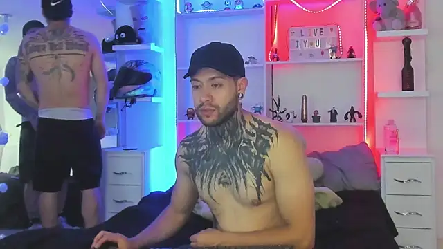 Snapshot of _tatho_perovich_ chatting on 12/20/24, 05:04 tatho perovich online show from 12/20/24, 05:04