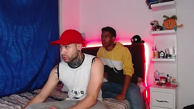 Snapshot of _tatho_perovich_ chatting on 02/02/25, 01:02 tatho perovich online show from 02/02/25, 01:02