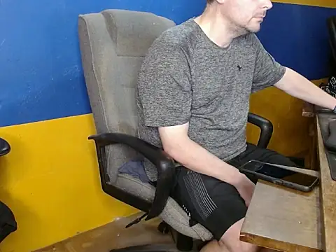 shyhuskyguy online show from 01/16/26, 04:38