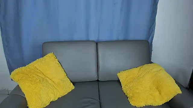 zulema parvin online show from 01/10/25, 02:45