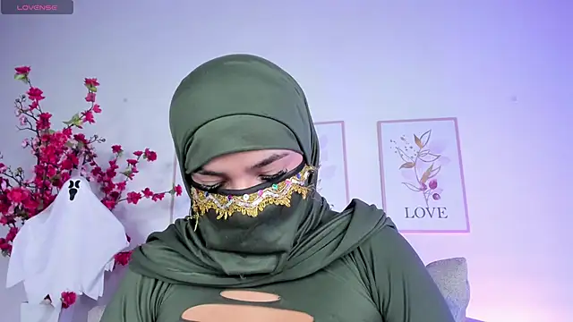 zulema parvin online show from 10/17/25, 09:12