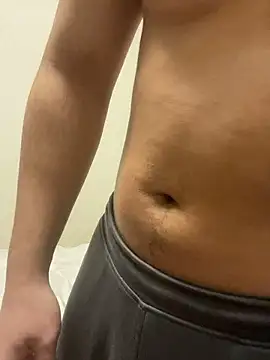 YU-KI00 online show from 12/03/25, 10:13