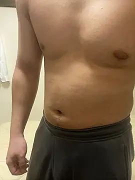 YU-KI00 online show from 02/11/26, 11:48