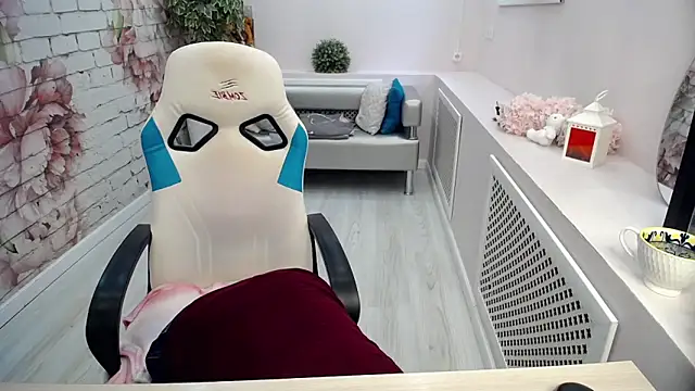 Snapshot of Cutie_Asya chatting on 02/10/26, 06:39 Cutie Asya online show from 02/10/26, 06:39