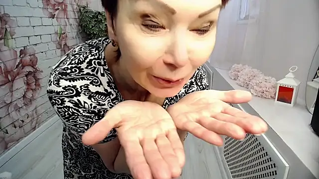Snapshot of Cutie_Asya chatting on 04/22/26, 04:15 Cutie Asya online show from 04/22/26, 04:15