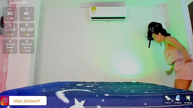 TabyJhonson online show from 01/31/25, 12:40