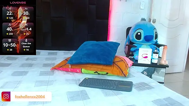 foxhellenxxxx online show from 09/17/25, 03:03