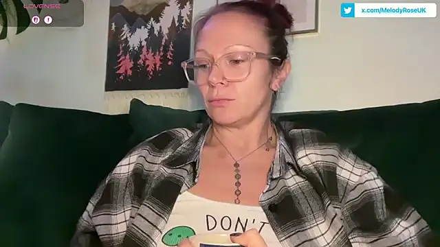 Snapshot of MelodyRoseUk chatting on 12/20/25, 03:30 MelodyRoseUk online show from 12/20/25, 03:30