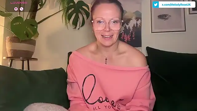 Snapshot of MelodyRoseUk chatting on 02/13/26, 11:34 MelodyRoseUk online show from 02/13/26, 11:34