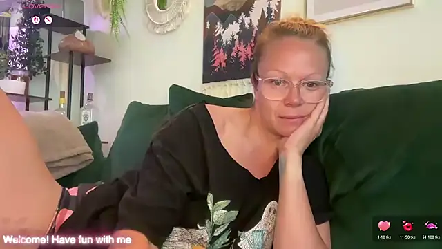 MelodyRoseUk online show from 05/27/26, 08:11