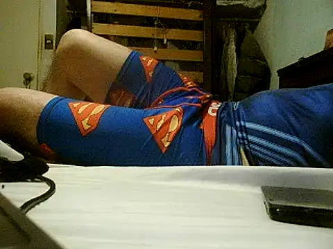 Snapshot of frank32love chatting on 02/19/25, 10:23 frank32love online show from 02/19/25, 10:23