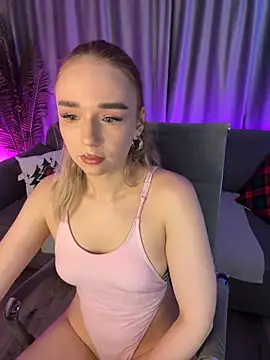 Eva Millss online show from 12/16/24, 01:11