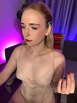 Eva Millss online show from 01/04/25, 01:10