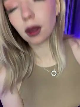 Eva Millss online show from 01/06/25, 01:08