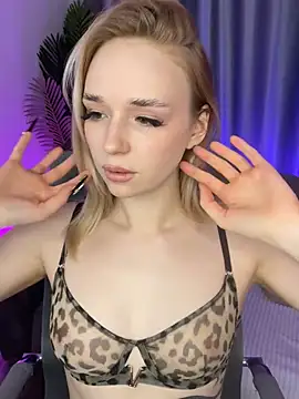 Eva Millss online show from 02/06/25, 02:04