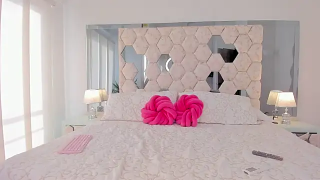 kimberly  online show from 01/17/25, 08:22