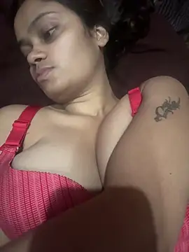 Snapshot of Miss-Kamini chatting on 01/29/25, 09:33 Miss-Kamini online show from 01/29/25, 09:33