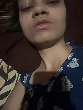 Snapshot of Miss-Kamini chatting on 01/29/25, 12:35 Miss-Kamini online show from 01/29/25, 12:35