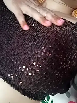 Snapshot of Miss-Kamini chatting on 02/04/25, 10:43 Miss-Kamini online show from 02/04/25, 10:43