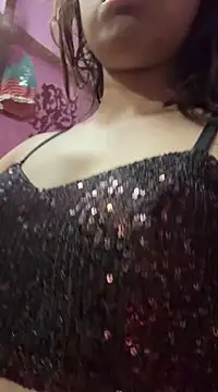 Snapshot of Miss-Kamini chatting on 02/16/25, 04:42 Miss-Kamini online show from 02/16/25, 04:42