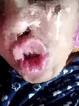 Snapshot of Miss-Kamini chatting on 03/21/25, 05:21 Miss-Kamini online show from 03/21/25, 05:21