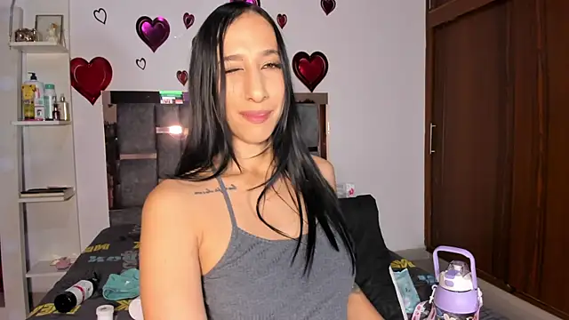 Snapshot of Carol_M8 chatting on 02/19/25, 02:33 Carol M8 online show from 02/19/25, 02:33