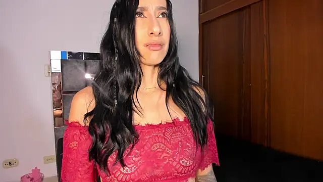 Snapshot of Carol_M8 chatting on 03/07/25, 02:46 Carol M8 online show from 03/07/25, 02:46