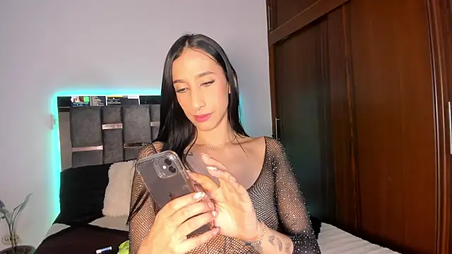 Snapshot of Carol_M8 chatting on 03/12/25, 01:58 Carol M8 online show from 03/12/25, 01:58