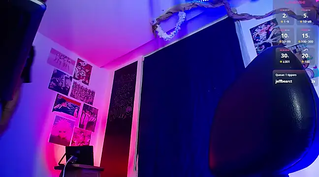 Snapshot of christianwang chatting on 12/12/24, 07:19 christianwang online show from 12/12/24, 07:19