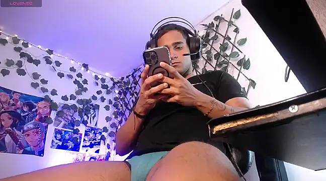 Snapshot of christianwang chatting on 02/26/25, 10:42 christianwang online show from 02/26/25, 10:42