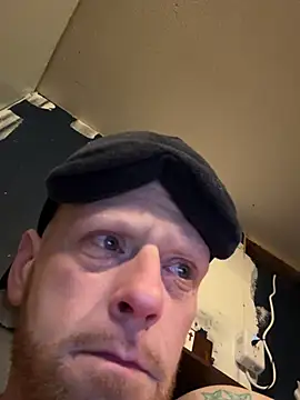 Snapshot of Daddyking6989 chatting on 02/03/25, 08:02 Daddyking6989 online show from 02/03/25, 08:02