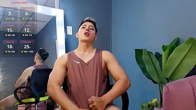 Snapshot of Zack_Miller24 chatting on 01/23/25, 02:28 Zack Miller24 online show from 01/23/25, 02:28